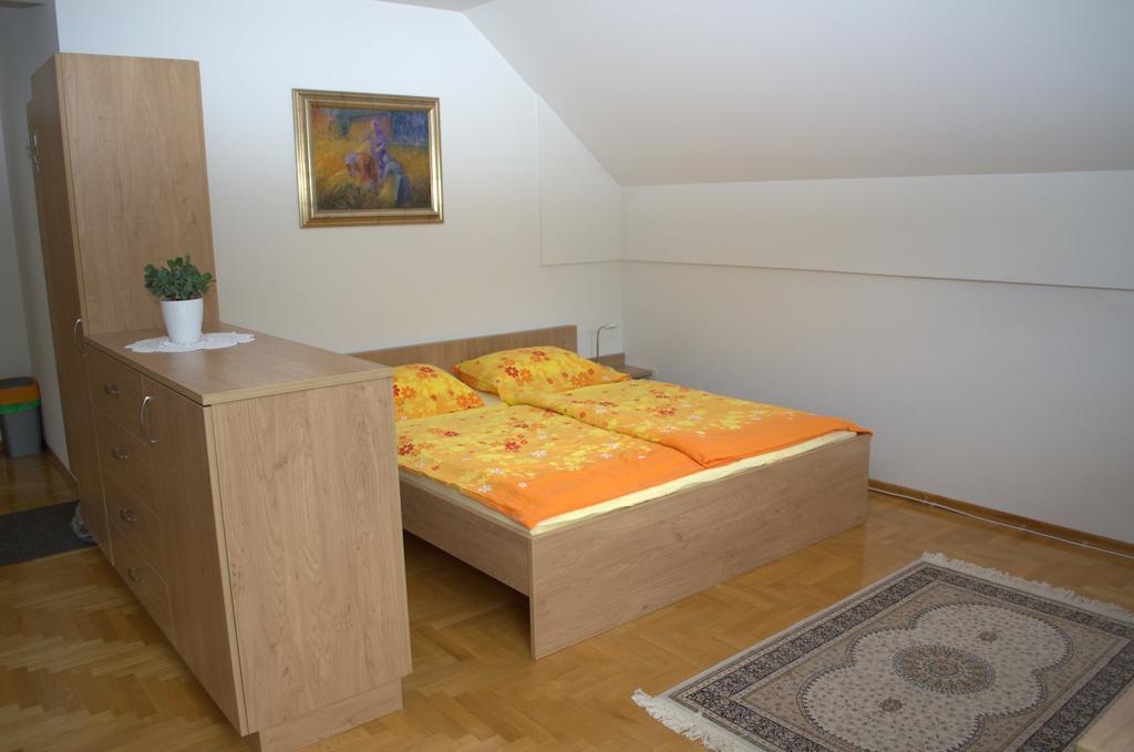Apartment Brumec Bohinj Bilik gambar